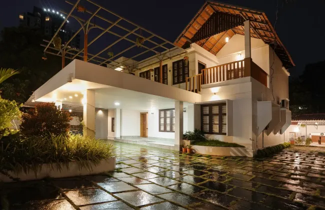 Luxury Villas on Hire for Vacations, Parties & More
