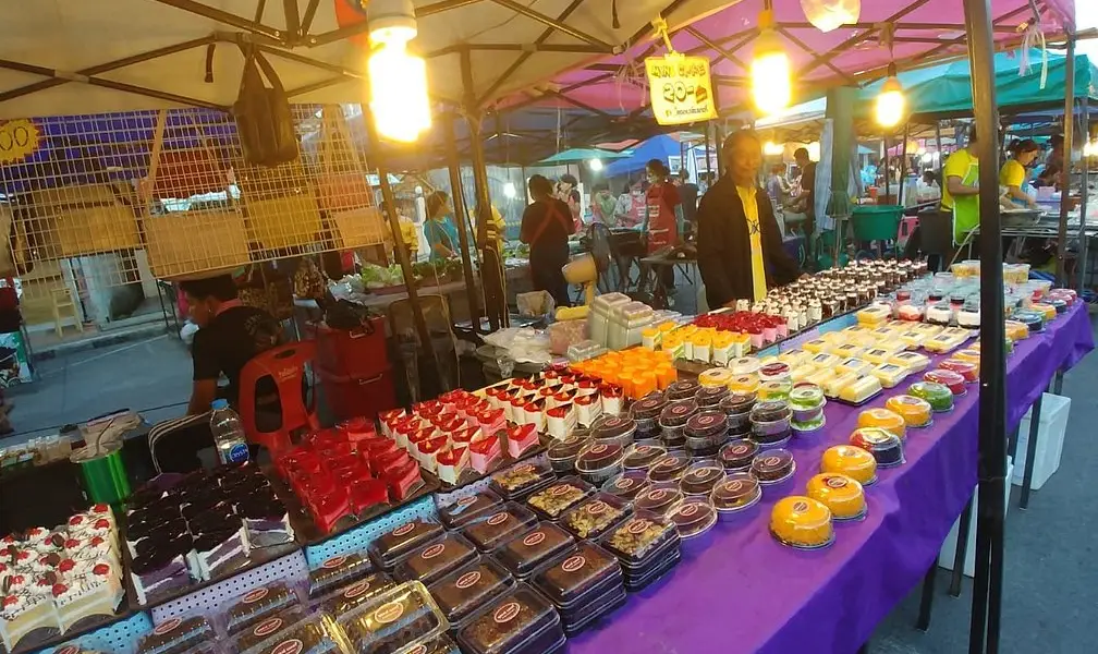 Saturday Night Market Tour Saturday Night Market Tour