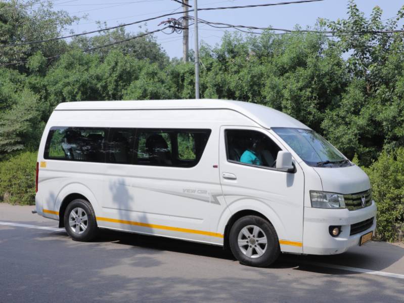 9 seater Toyota Commuter Grand Hiace Rental in Goa.