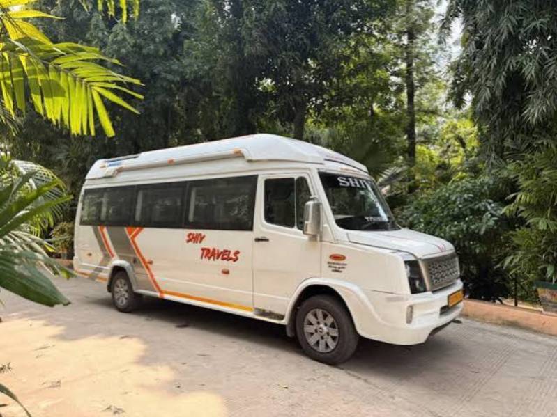 Tempo Traveller Rental in Arambol | Travel People India